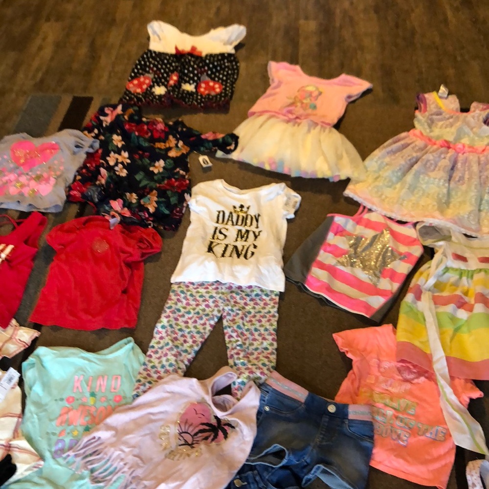 (Sold!!!!!)Lot of toddler girl clothes - Picture 9 of 10